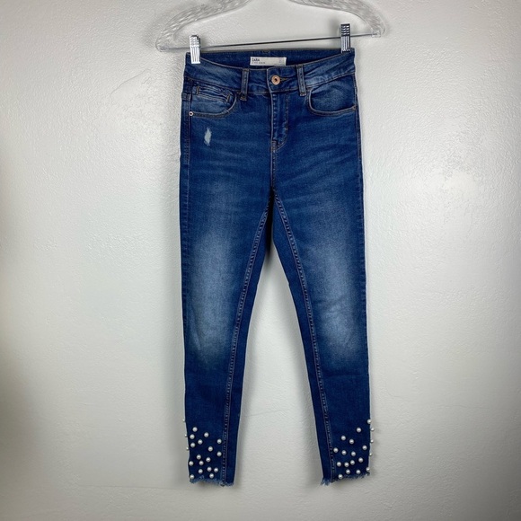 Zara Denim Beaded Cropped Ankle Blue‎ Denim Pearls Blue Jeans women’s size 2 - Picture 1 of 14